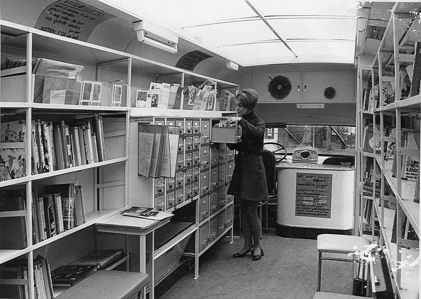Le bibliobus – Vintage photos de voyage des bibliothèques, des années 1910-années 1960