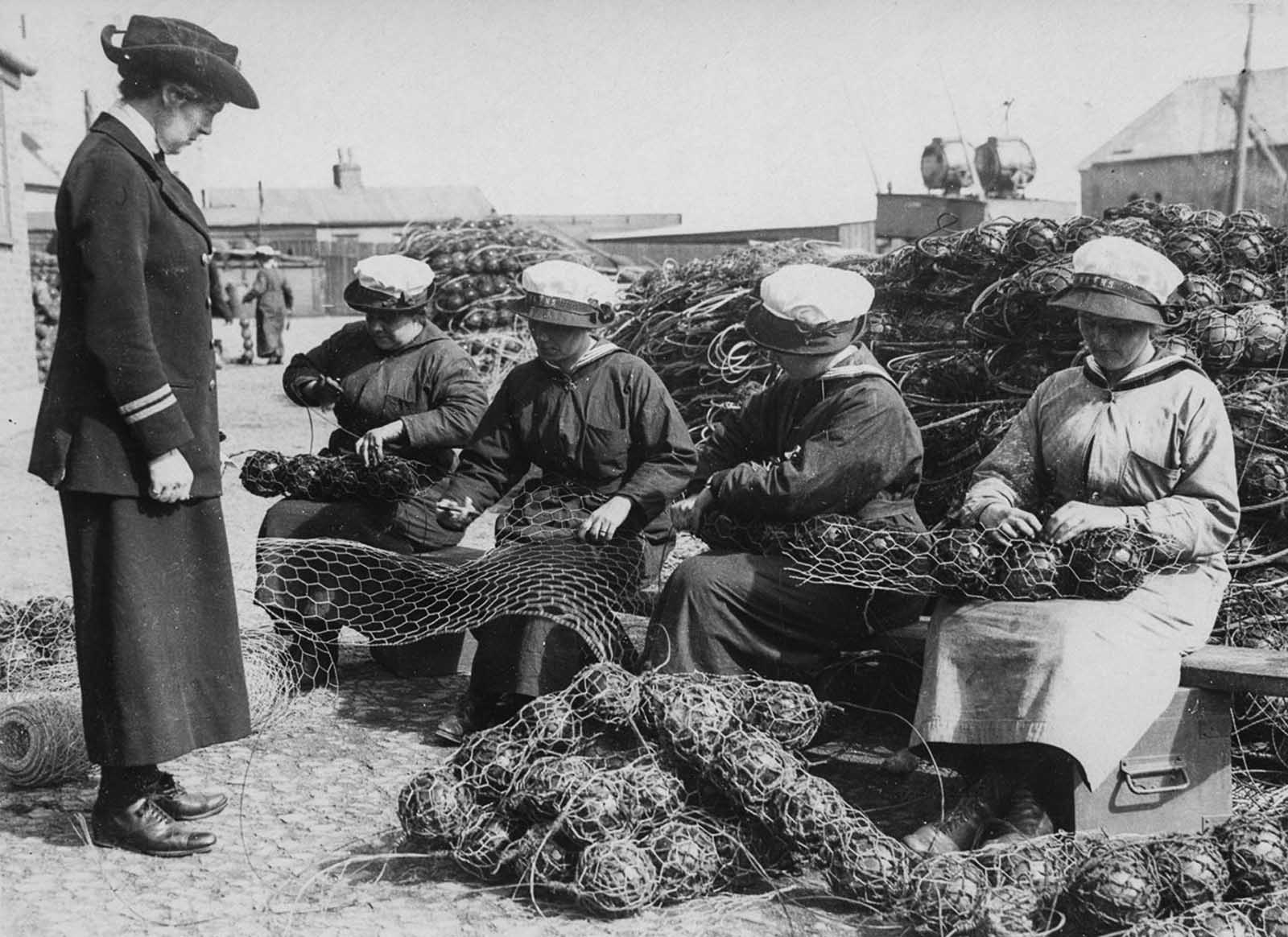 Lorsque le militaire Britannique, le secteur est dominé par les femmes, 1914-1918