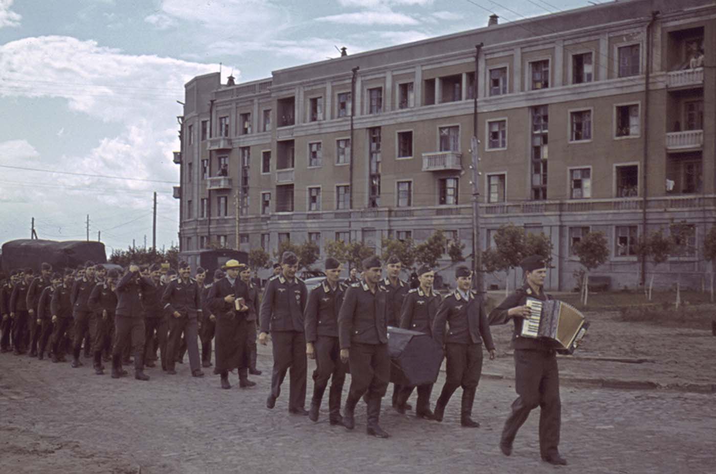 L'Occupation allemande de Kharkov en couleur, 1941