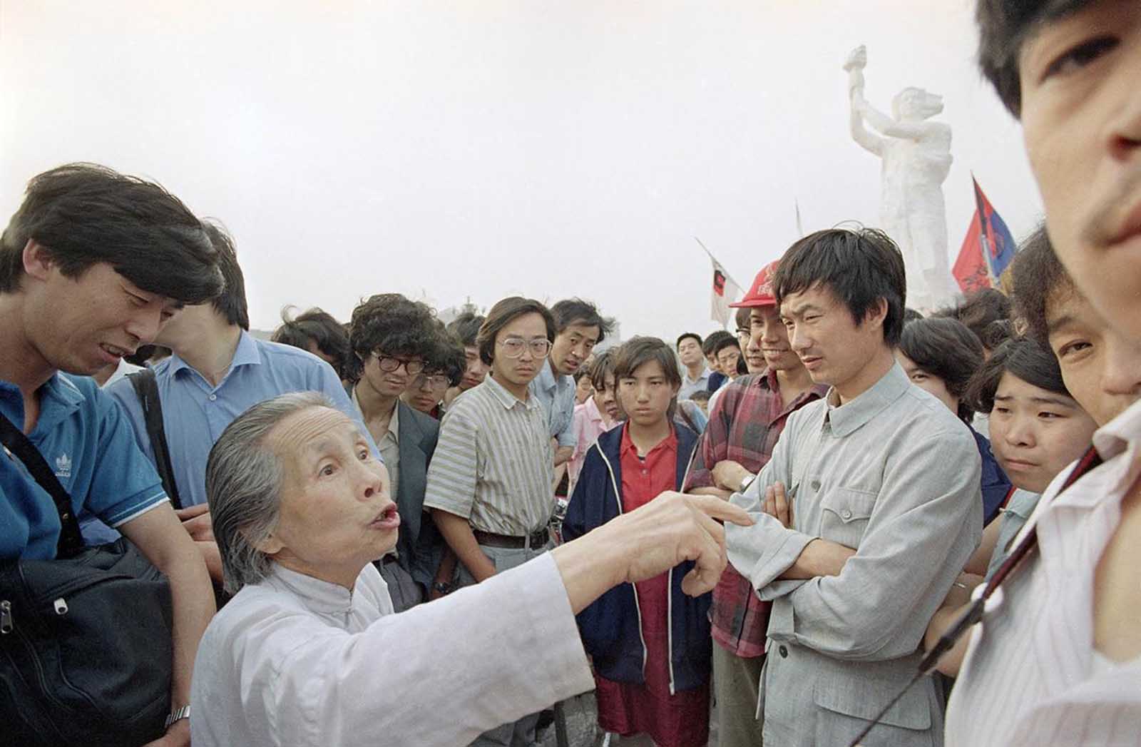 Les manifestations de la Place Tiananmen en images, 1989