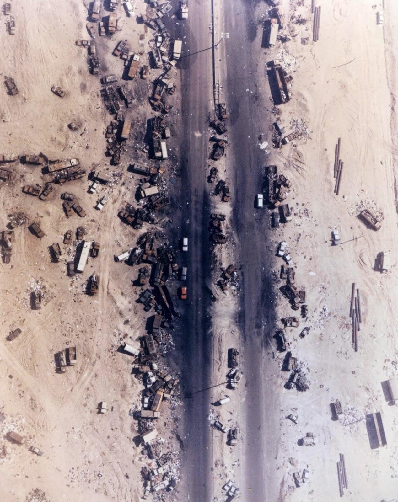 L'autoroute de la Mort, le résultat des forces Américaines bombardement de retraite des forces Irakiennes, au Koweït, en 1991