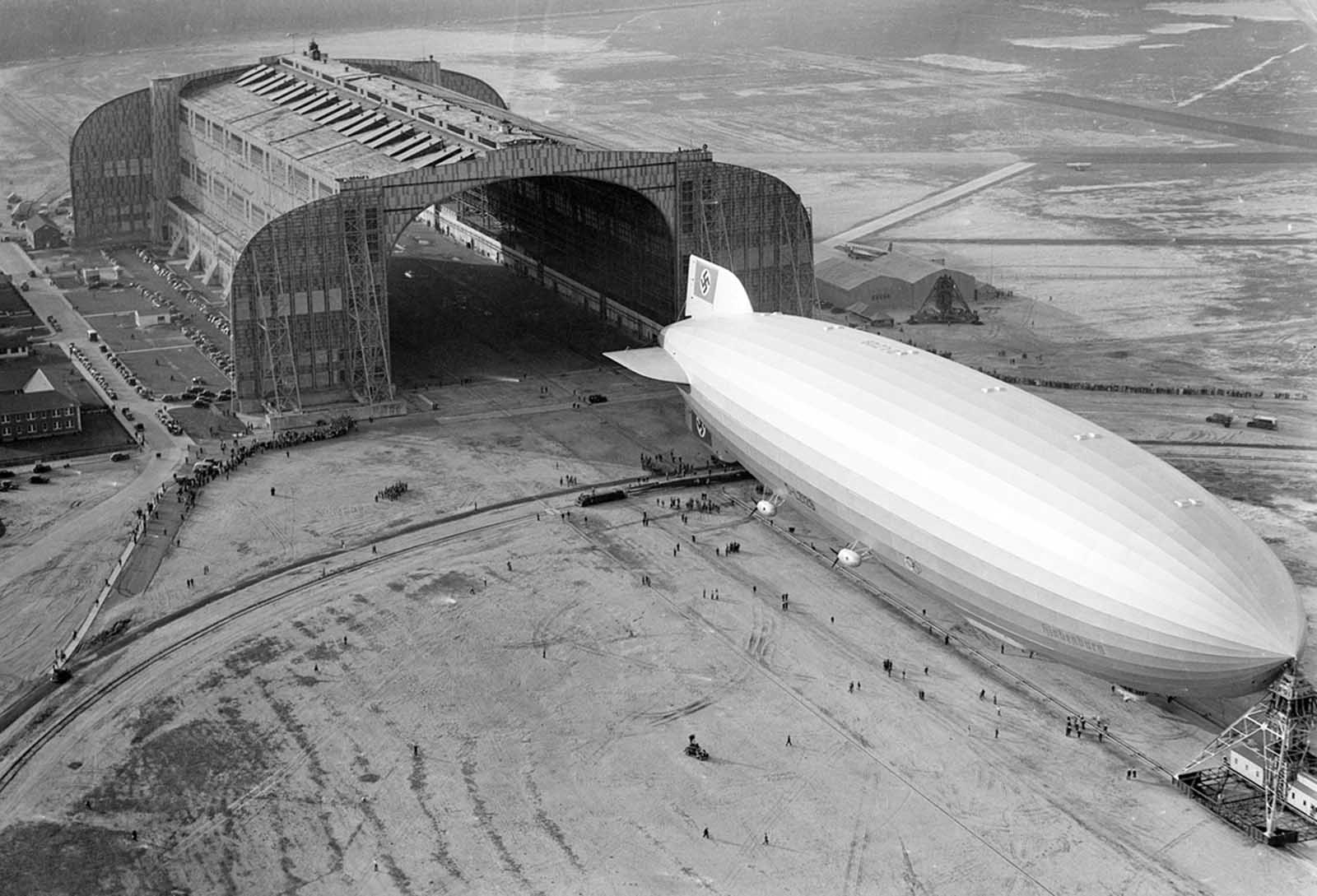 La Catastrophe du Hindenburg en images, 1937