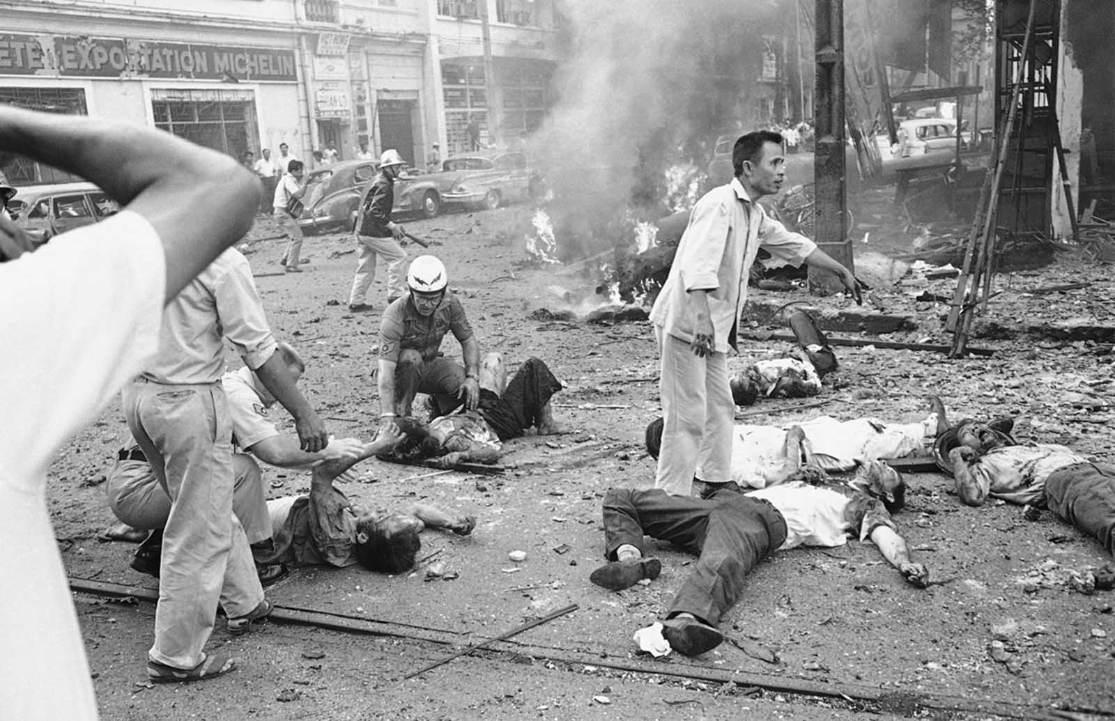 Guerre Du Vietnam: Les Premières Années, De 1965 À 1967