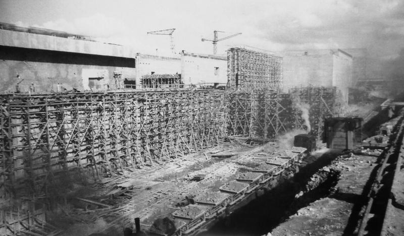 La construction de la trémie pour les sous-marins allemands à La Rochelle