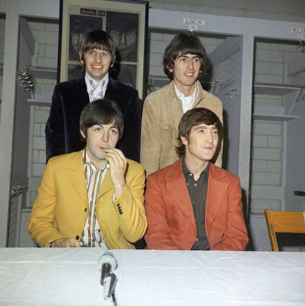 “Dieu pour Toujours, Les Beatles Jamais” – Lorsque Lennon Comparé les Beatles à Jésus en 1966
