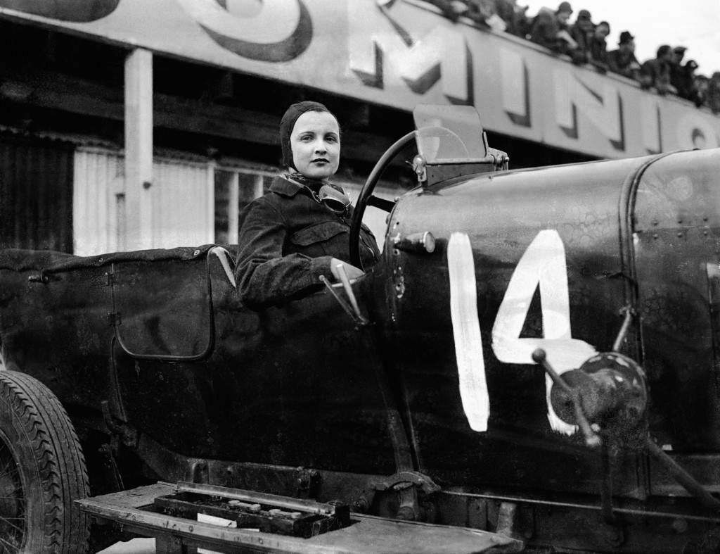 Brooklands, et le plus Étonnant, Femmes Pilotes de Course des années 1930