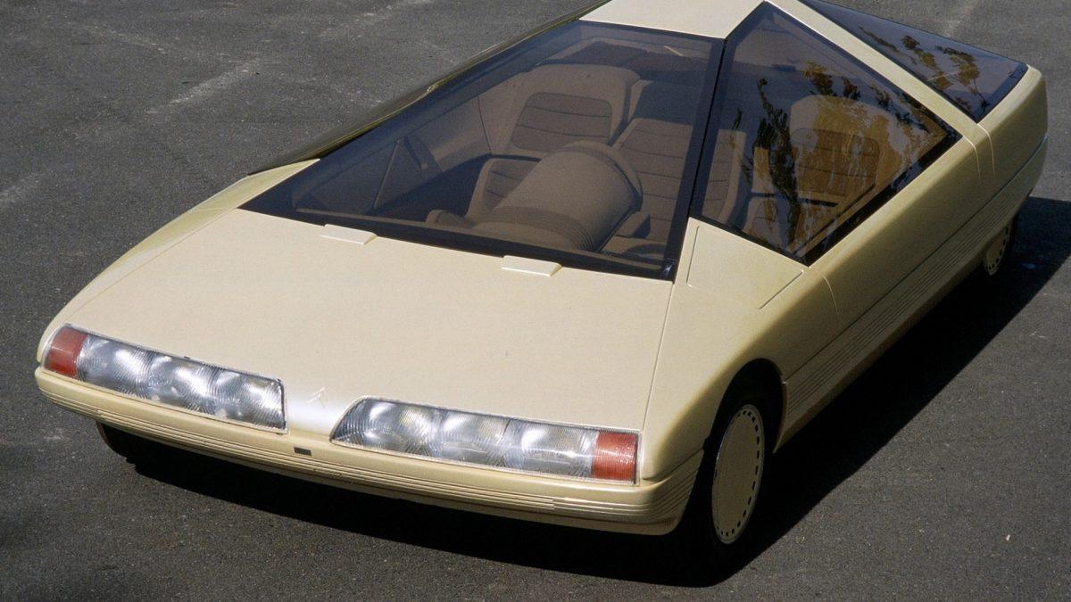 Les années 1980 Citroën Karin Reimagines la Voiture Futuriste de science-fiction chef-d'œuvre