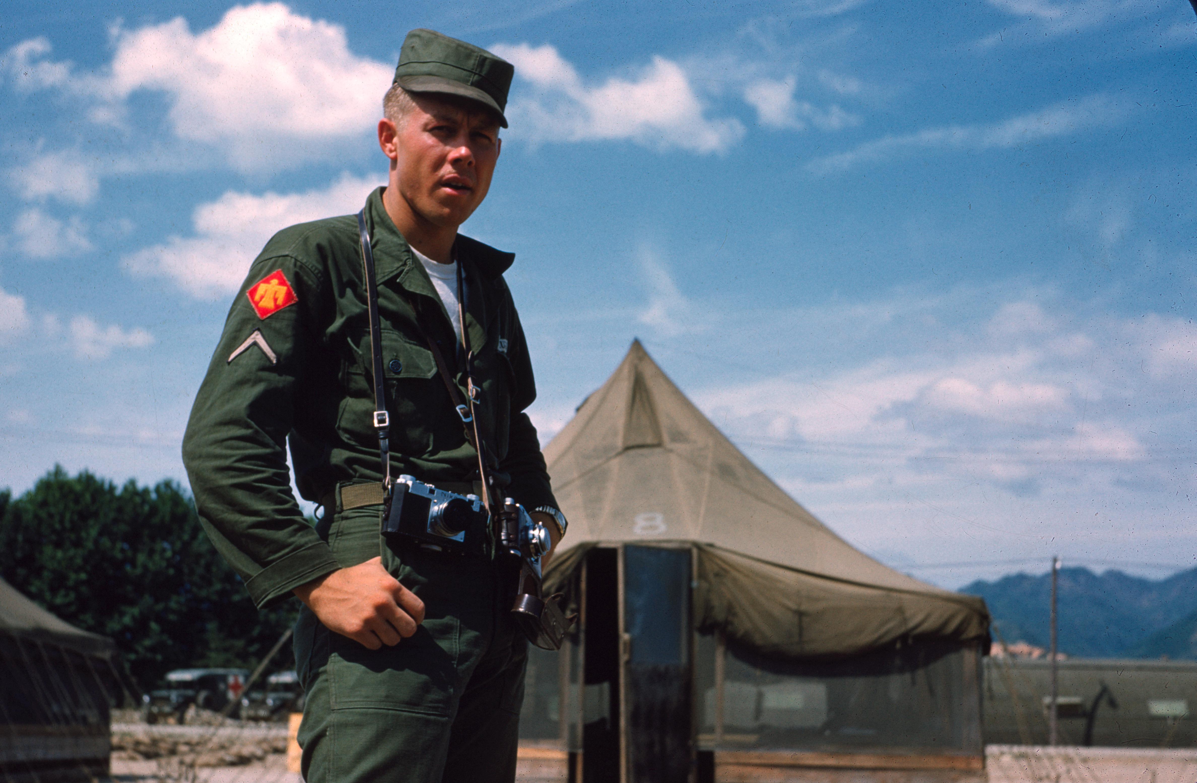 Un Soldat de Diapositives Couleur de la Corée et du Japon en 1954