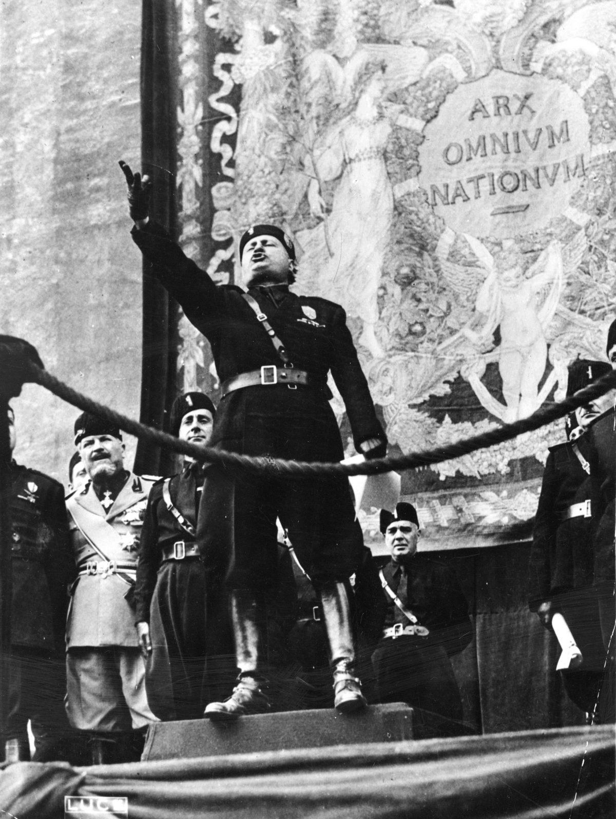 Le Surprenant Fans de Mussolini et de son Voyage à Londres en 1922