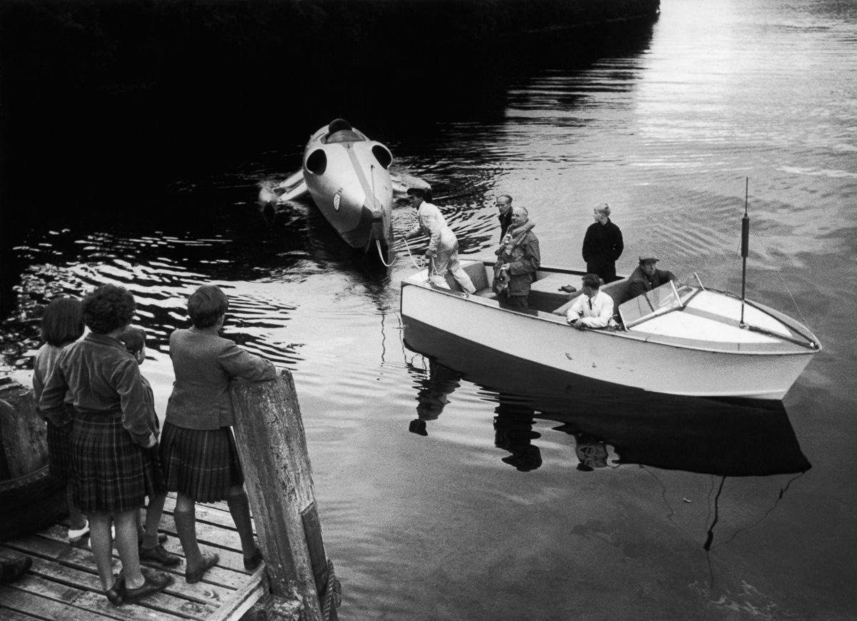 Mourir En Essayant De Briser Le Record De Vitesse De L'Eau Sur Le Loch Ness En 1952
