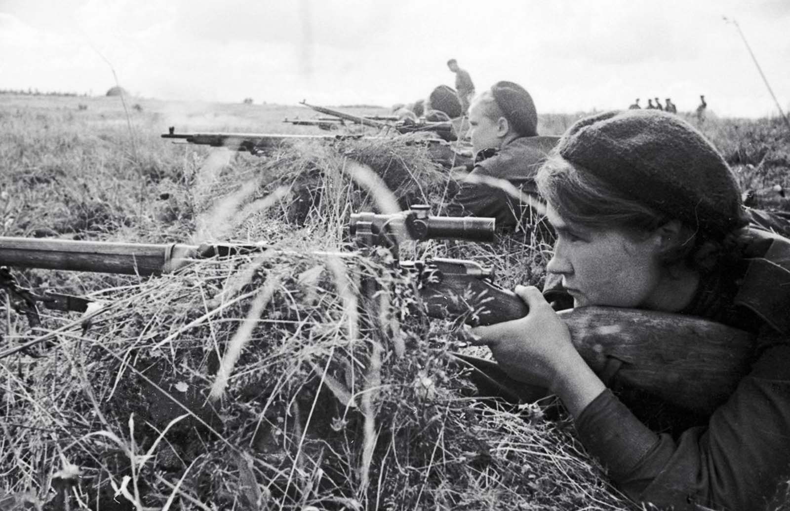 Le mortel Soviétique femmes tireurs d'élite, 1941-1945