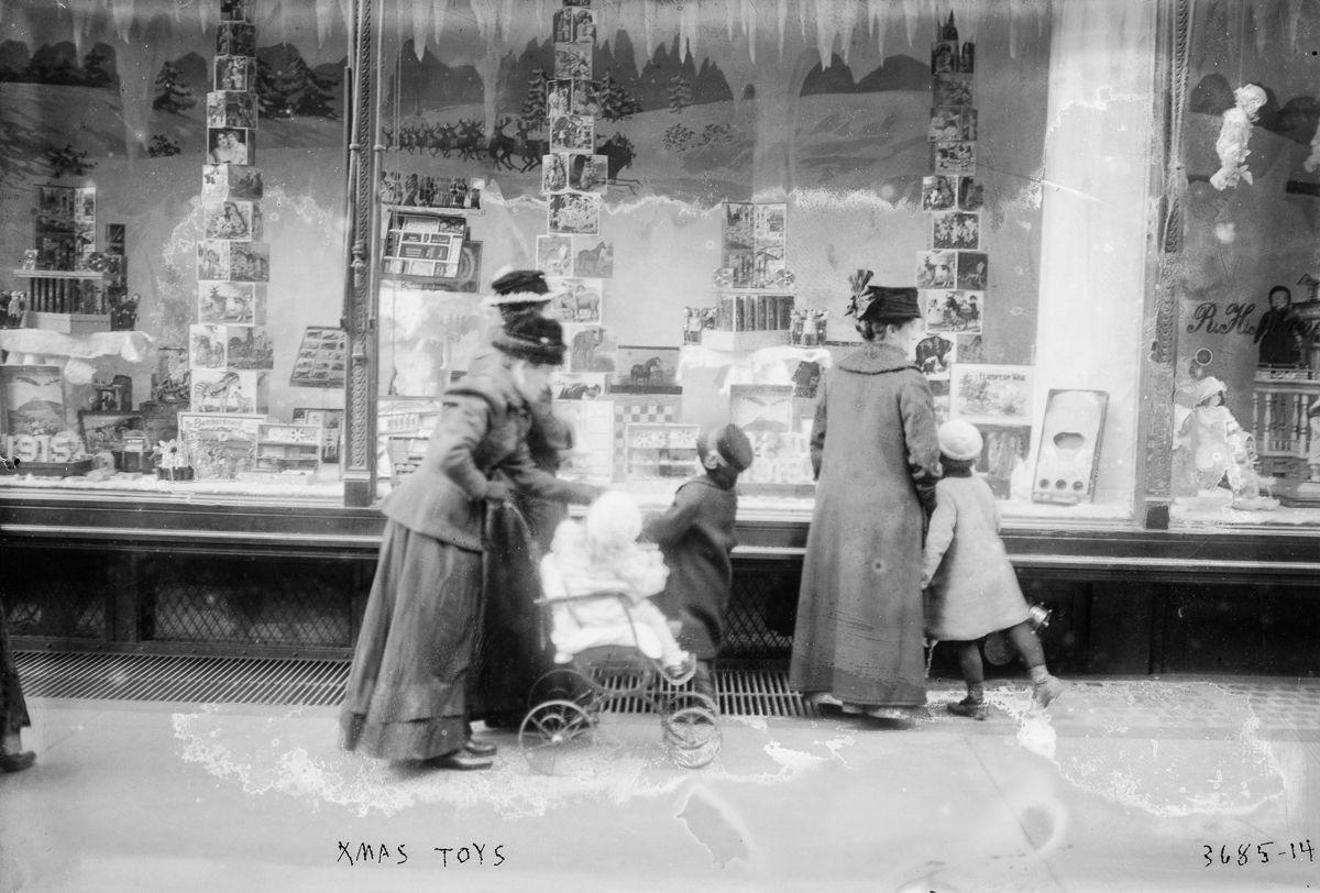 De fabuleuses Photos de courses de Noël dans la Ville de New York – décembre 1910