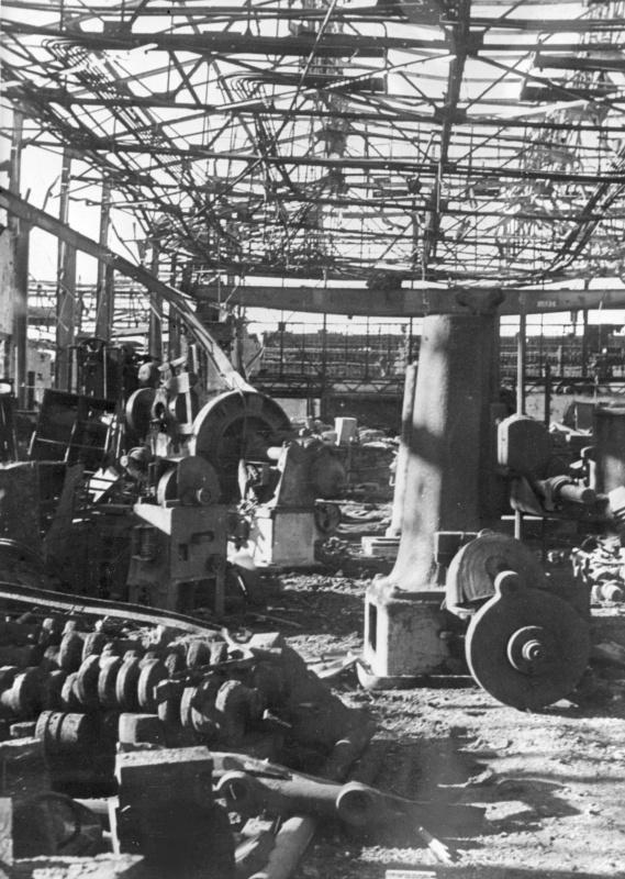 L'atelier Du l'usine de tracteurs, détruit pendant les combats