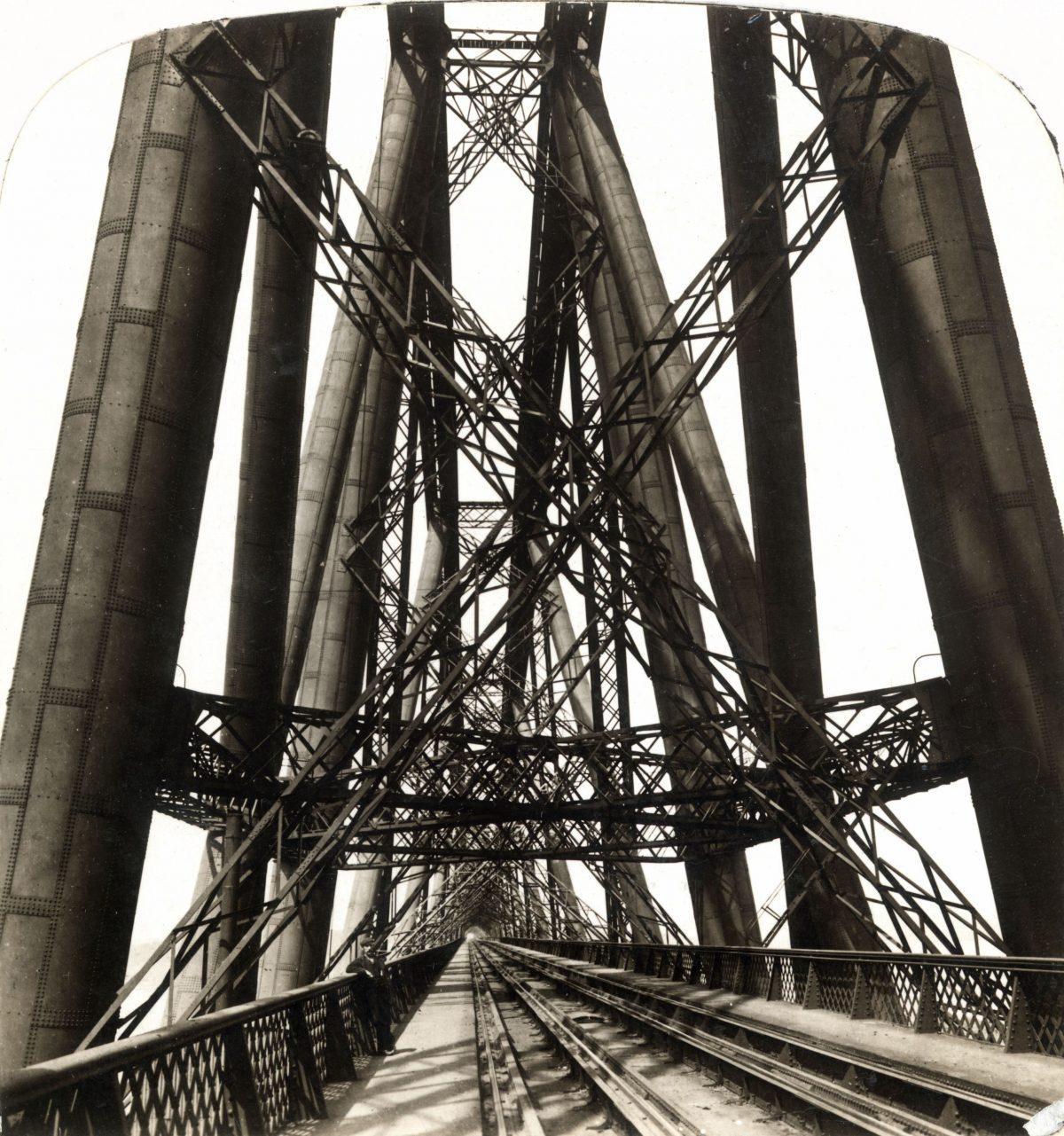 La Construction de la quatrième Pont du chemin de Fer, une 19ème Siècle Merveille d'Ingénierie