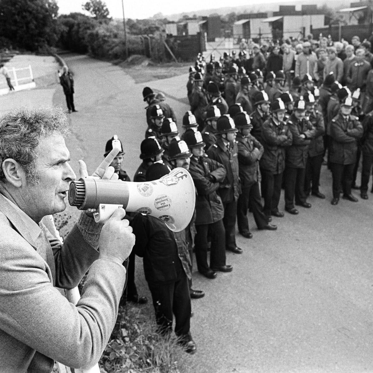 Guerre Civile: Scènes Dramatiques De La Grève Des Mineurs Britanniques ...