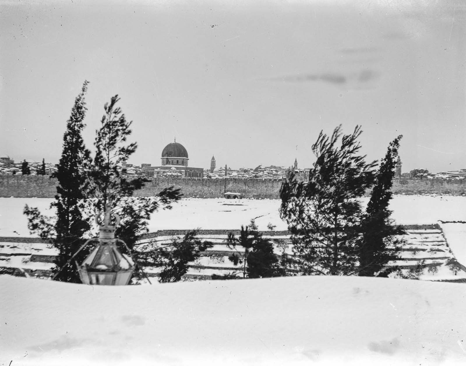 Jérusalem dans une rare neige abondante, 1921