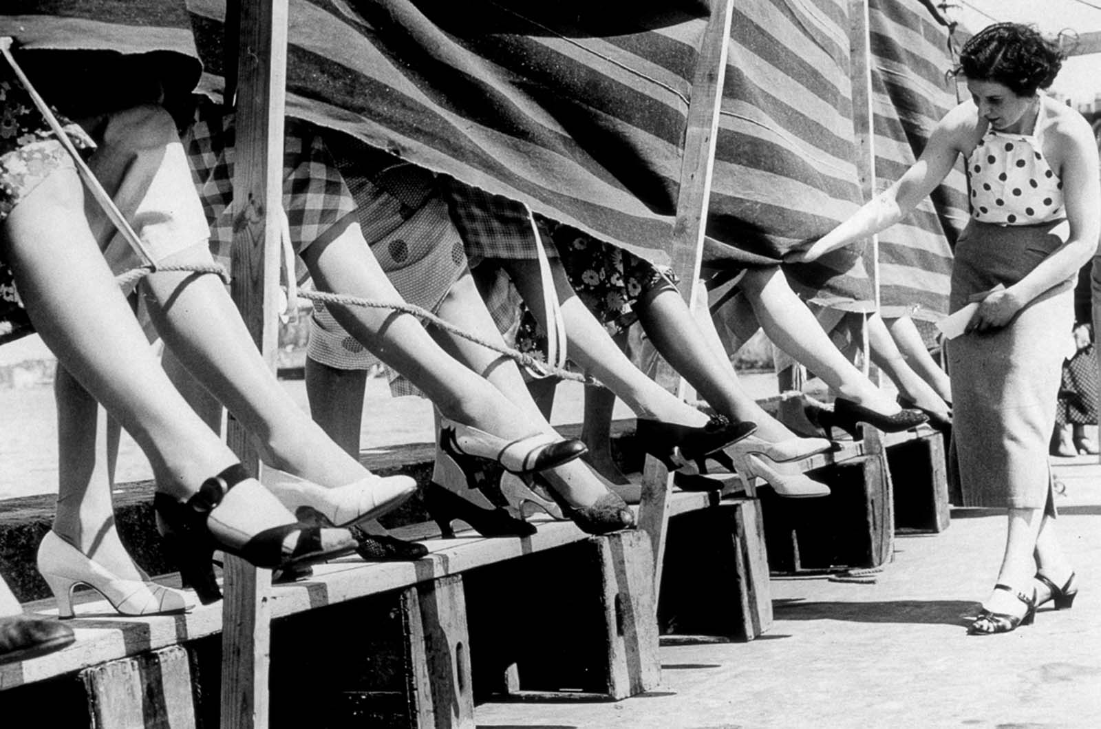 Quand les femmes étaient jugées sur l'attrait de leurs chevilles, 1930-1953