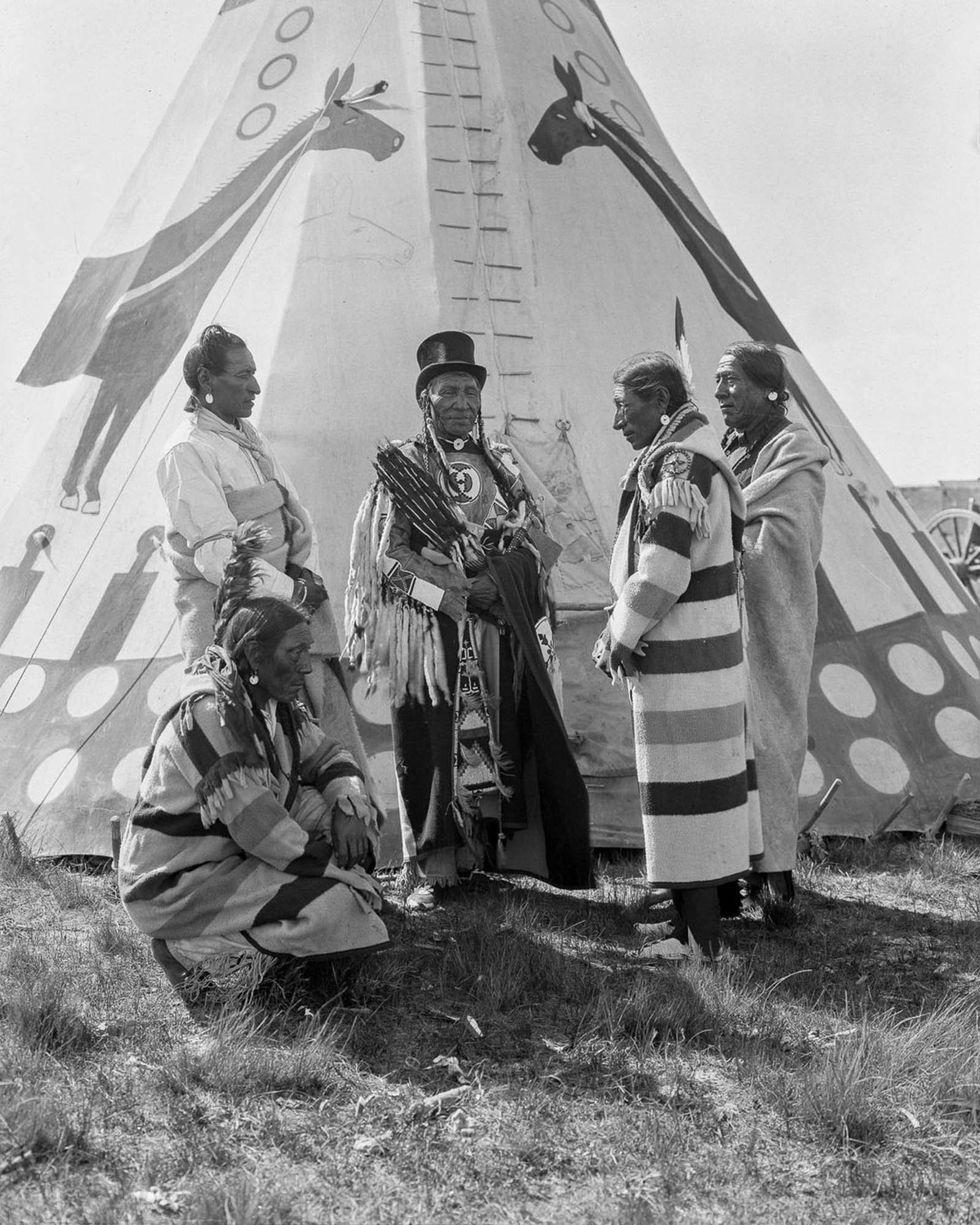 Les Premières Nations du Canada dans de rares photos historiques de Harry Pollard, 1910