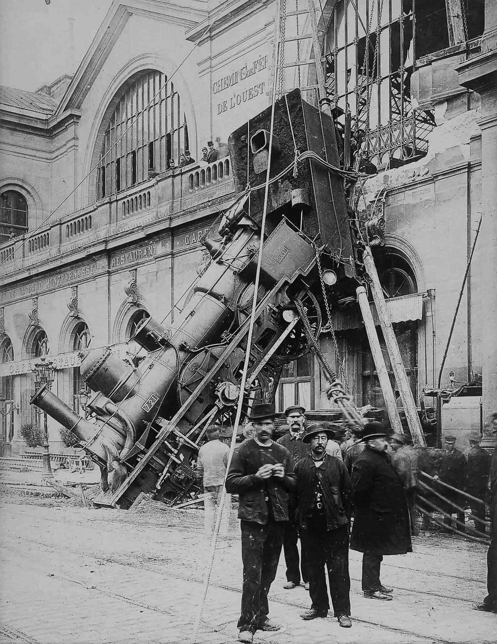 L'épave du train Montparnasse en photos rares, 1895