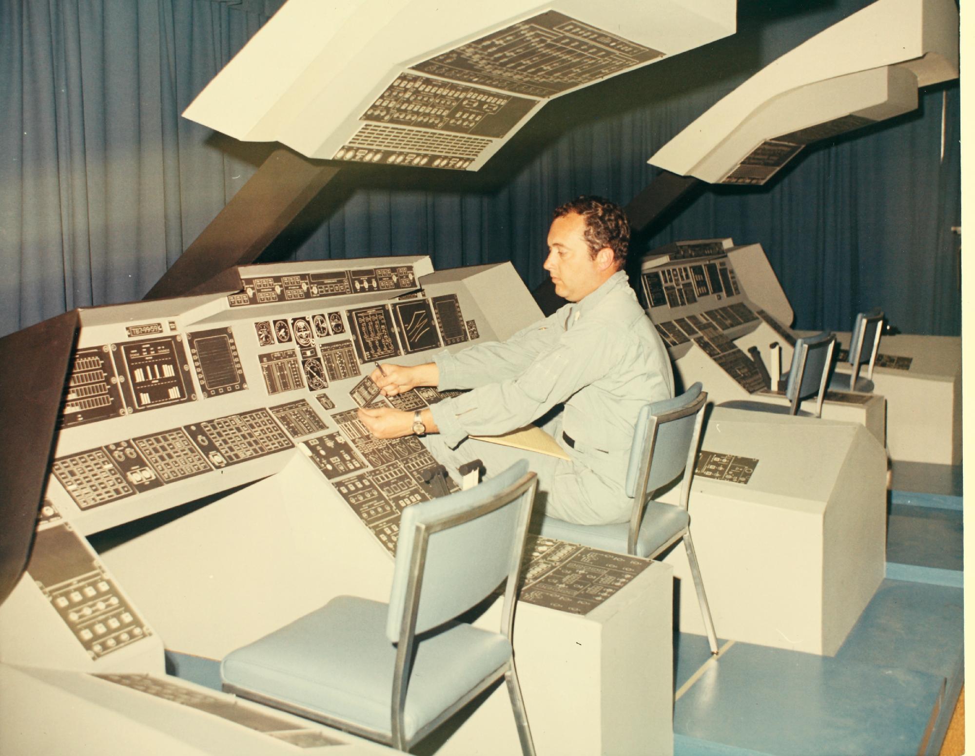 Les archives de la console de la navette spatiale: la joie d'un beau bouton