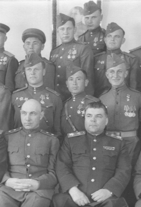 Les militaires du 2e front ukrainien ont reçu le titre de héros de l'Union soviétique. 1944 g.
