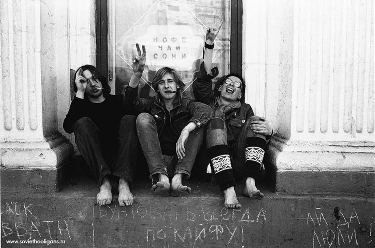 Les sous-cultures soviétiques à travers des photographies d'époque : Hippies, punks, goths et métalleux, années 1980